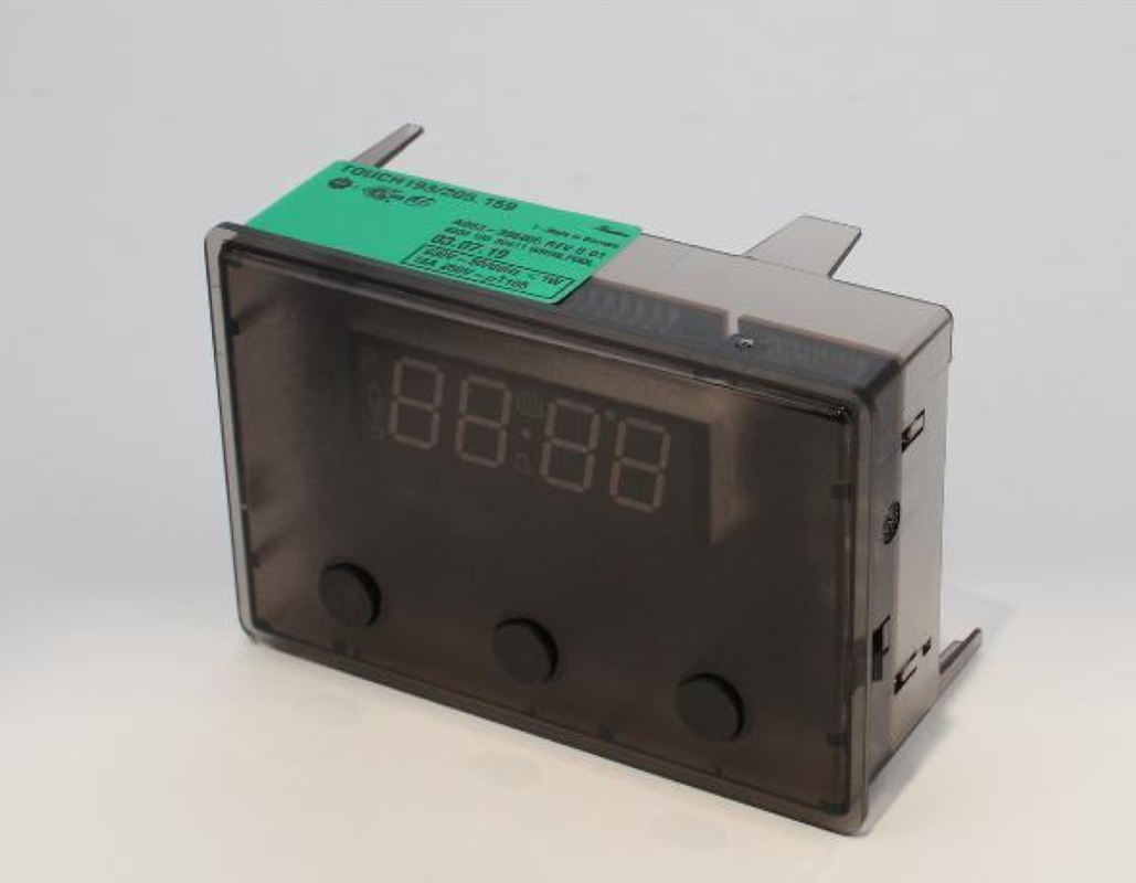 Bauknecht C00377122 Elektronische Uhr mit digitalem Display, schwarze Oberfläche, modernes Design, sichtbare Tasten und Anzeige