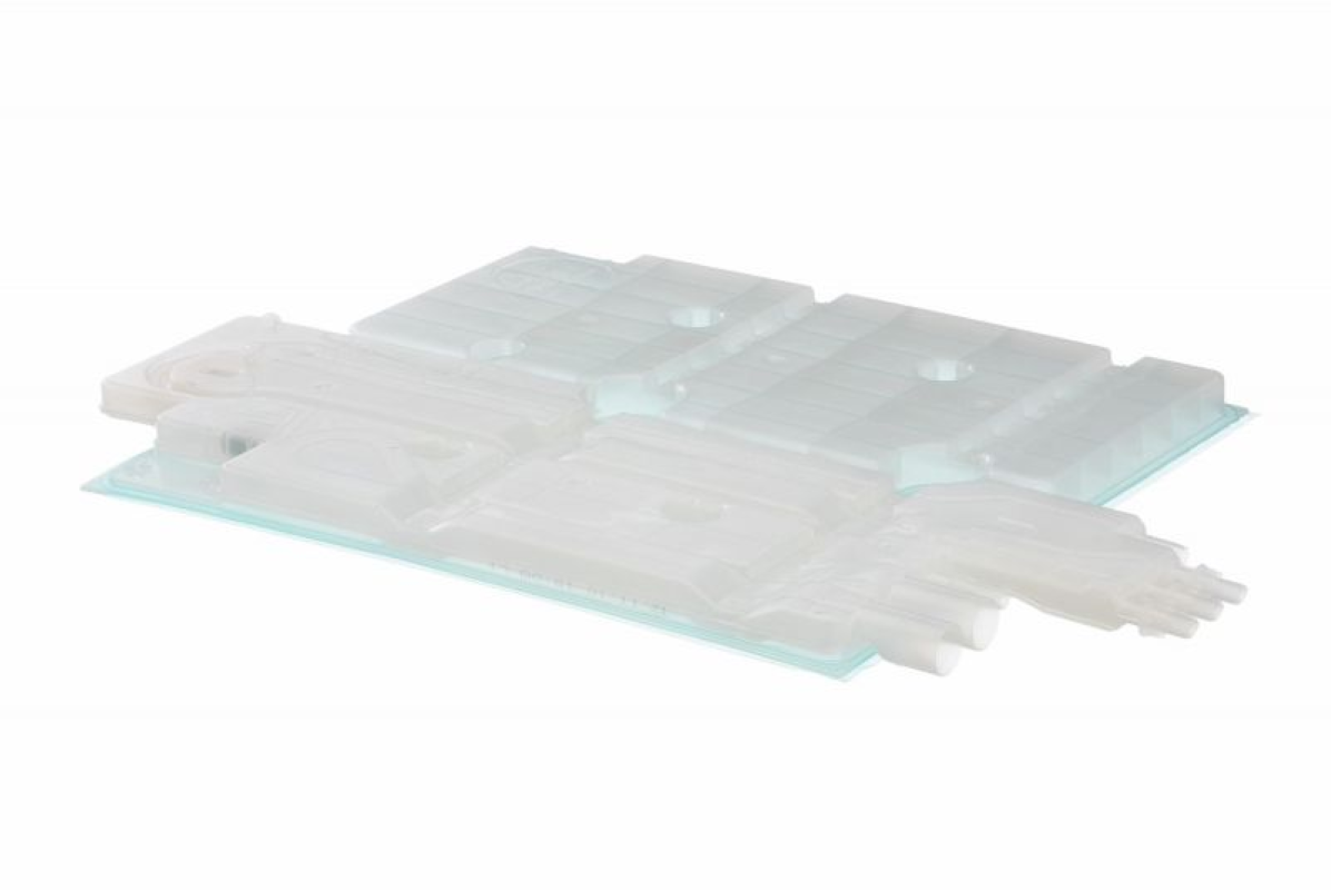 Bosch Siemens Wärmetauscher auf 4mm Bitumendämmung, original, sichtbare Details und Anschlussstücke, für Heizungsanlage
